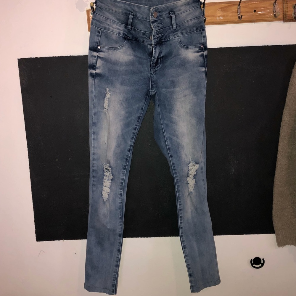 Skinny Light-washed Ripped Jeans